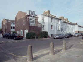 3 bedroom house near Hammersmith and the river Thames between Heathrow and central London